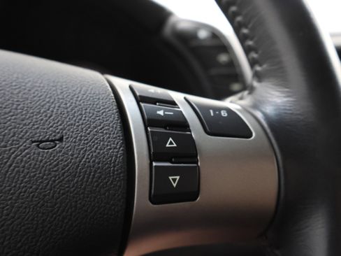 Used 2010 Chevrolet Corvette Coupe w/ 1LT RWD image 13