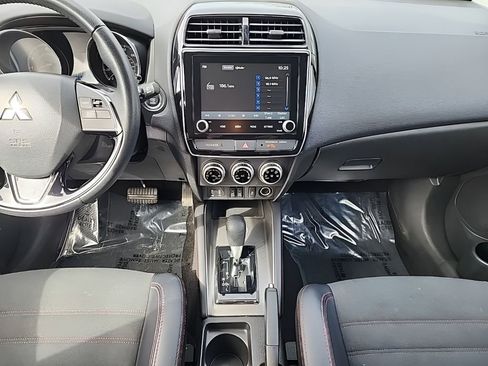 Used 2024 Mitsubishi Outlander Sport SE AWD/4WD image 14