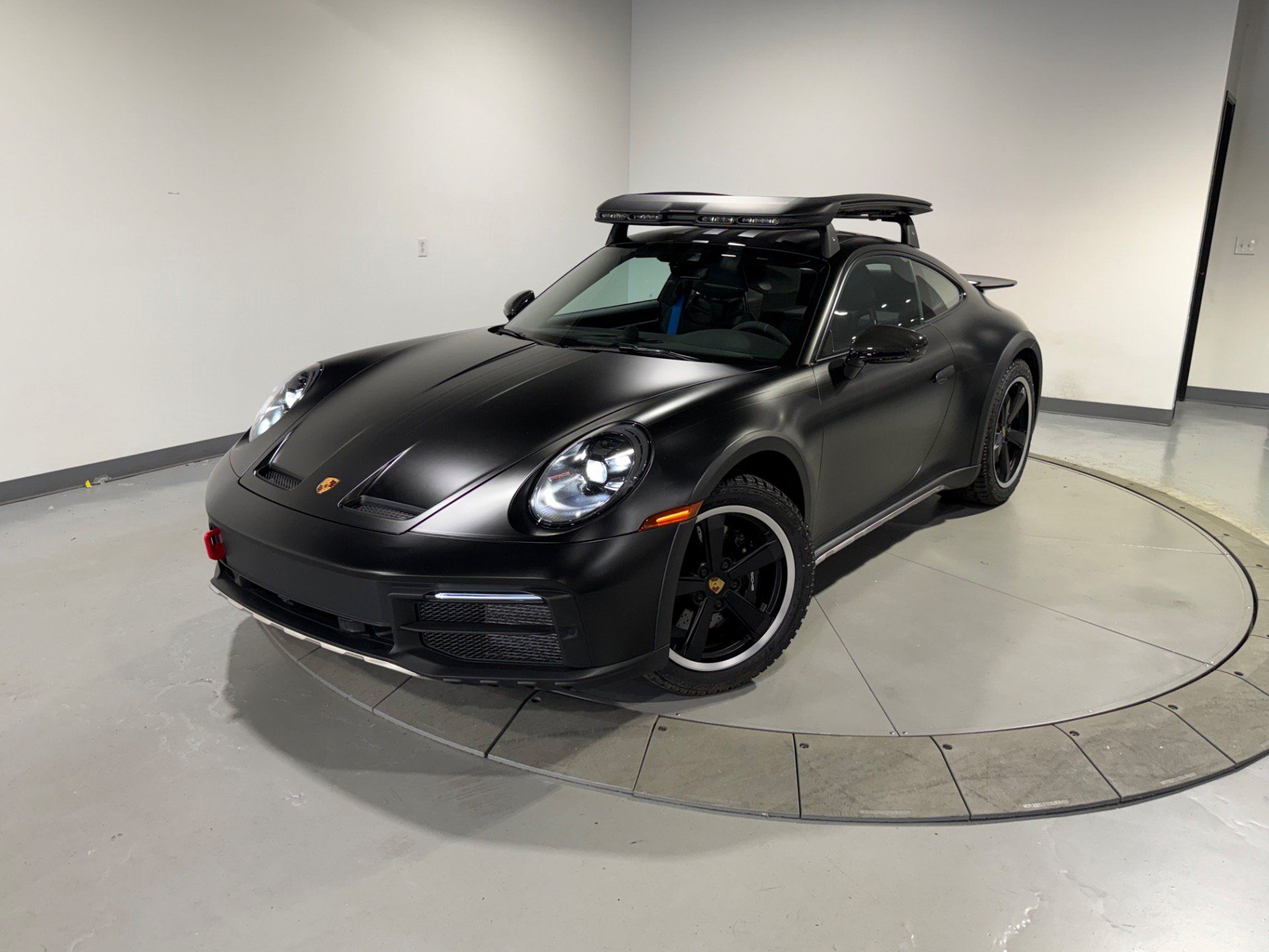 Used 2024 Porsche 911 Dakar AWD/4WD image 4