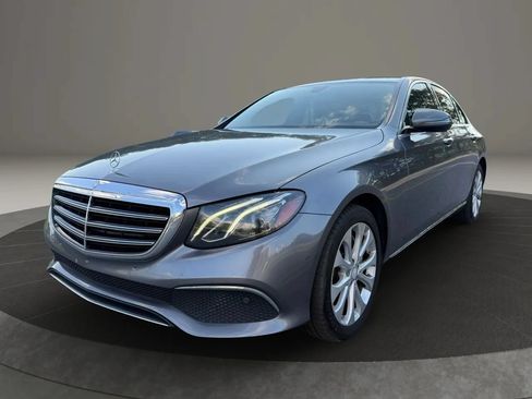 Used 2017 Mercedes-Benz E 300 image 1