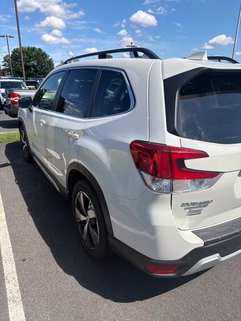 Used 2020 Subaru Forester Touring AWD/4WD image 5