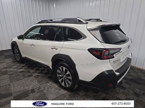 Used 2024 Subaru Outback Touring image 9