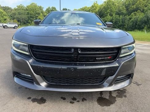 Used 2016 Dodge Charger R/T RWD image 3