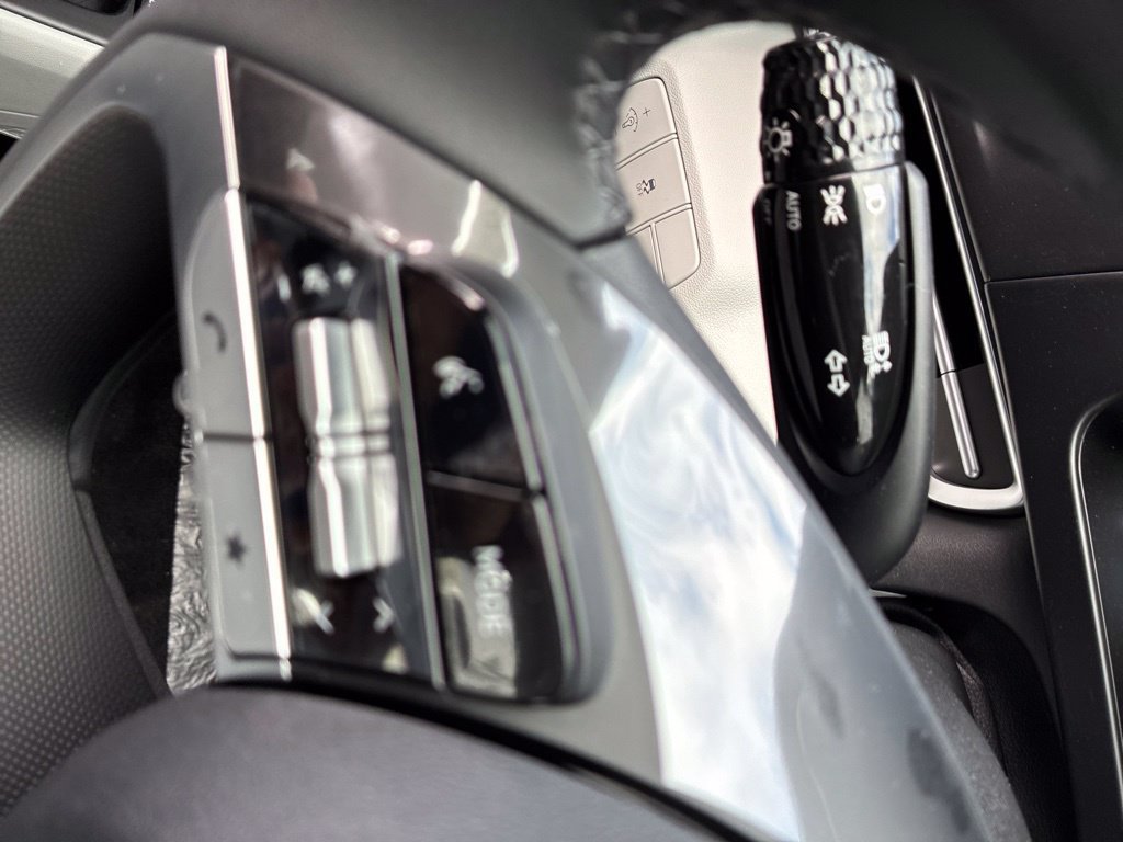 New 2026 Hyundai Elantra SEL Sport FWD image 30