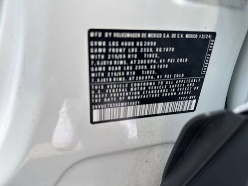 Used 2025 Volkswagen Taos SE AWD/4WD image 26
