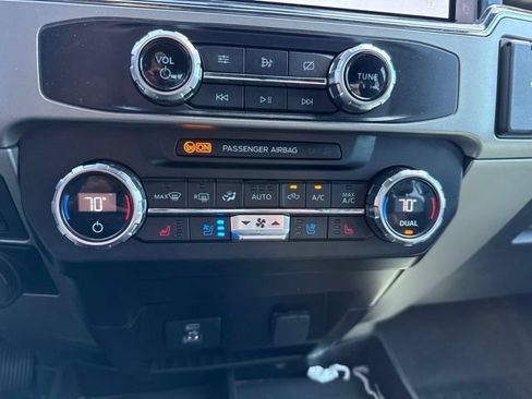 Used 2022 Ford F250 Lariat w/ Lariat Value Package AWD/4WD image 26