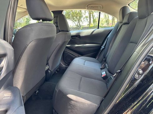 Used 2025 Toyota Corolla LE FWD image 24