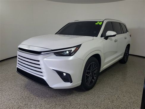 Used 2024 Lexus TX 350 AWD image 2