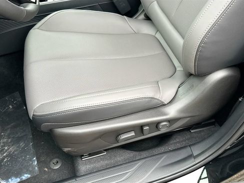 New 2026 Subaru Outback Limited AWD/4WD image 24