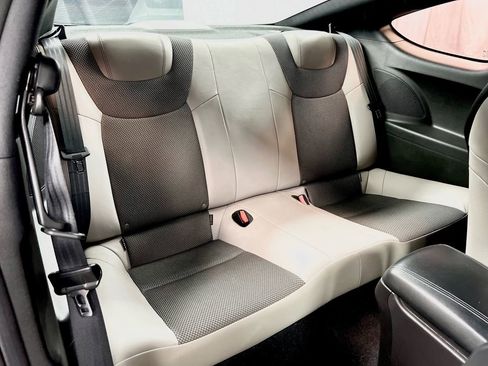 Used 2016 Hyundai Genesis 3.8 image 19