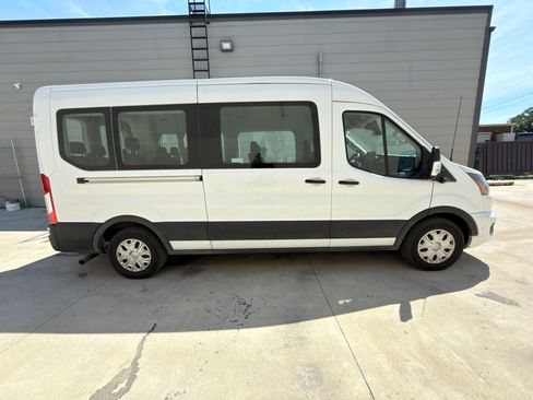 Used 2023 Ford Transit 350 XLT image 8