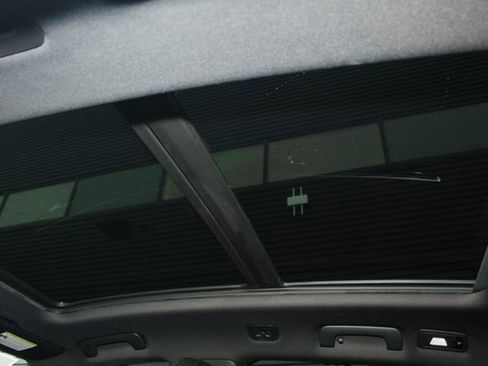 Used 2018 Porsche Macan S image 25