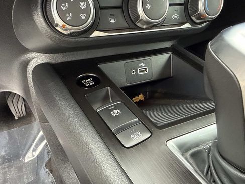 Used 2025 Nissan Kicks S FWD image 30