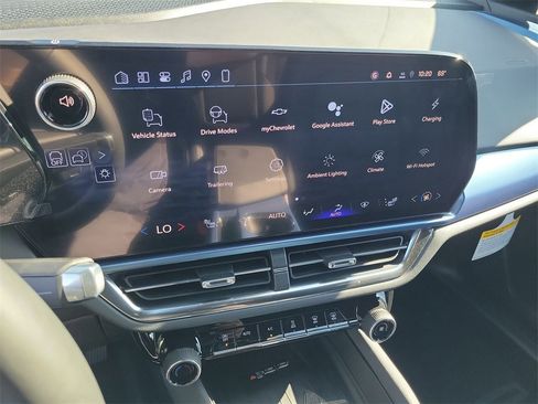 New 2026 Chevrolet Equinox EV LT image 7