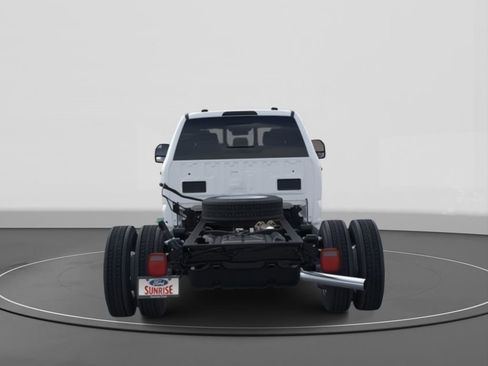 New 2025 Ford F550 4x4 Crew Cab Super Duty image 5