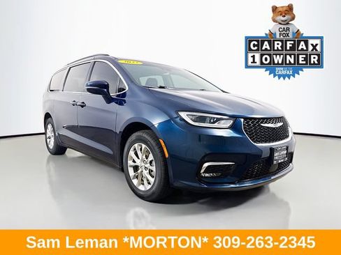 Used 2022 Chrysler Pacifica Touring-L AWD/4WD image 1