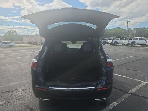 Certified 2023 Buick Enclave Essence FWD image 12