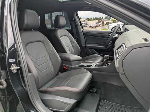 Used 2021 Volkswagen Jetta GLI Autobahn FWD image 33