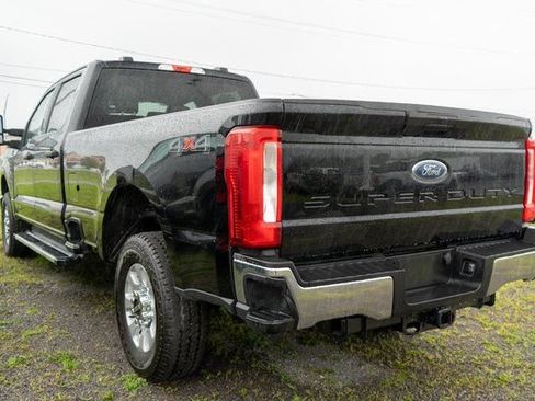 Used 2023 Ford F250 XLT AWD/4WD image 8