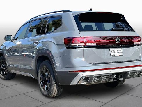 New 2026 Volkswagen Atlas Peak Edition image 12