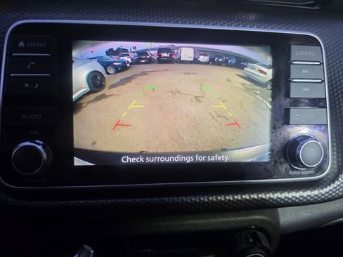 Used 2020 Nissan Kicks SV image 21