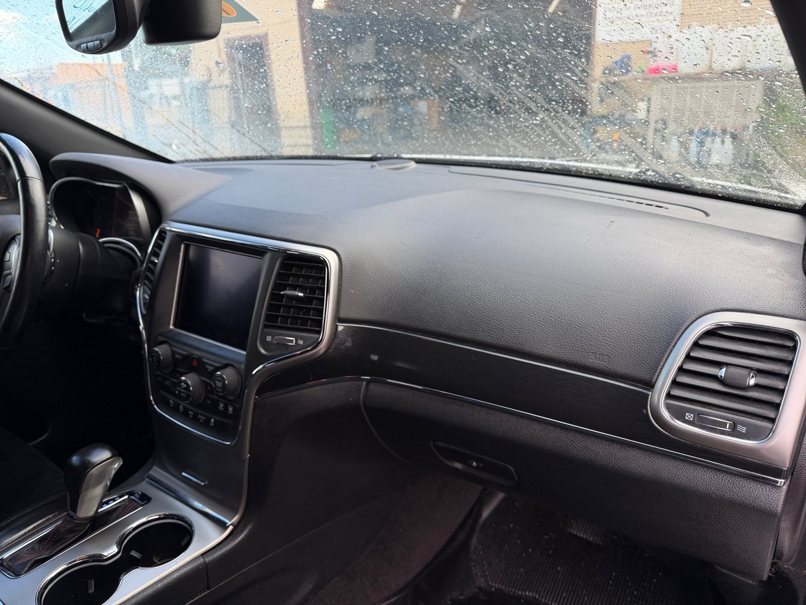 Used 2018 Jeep Grand Cherokee Trailhawk AWD/4WD image 16
