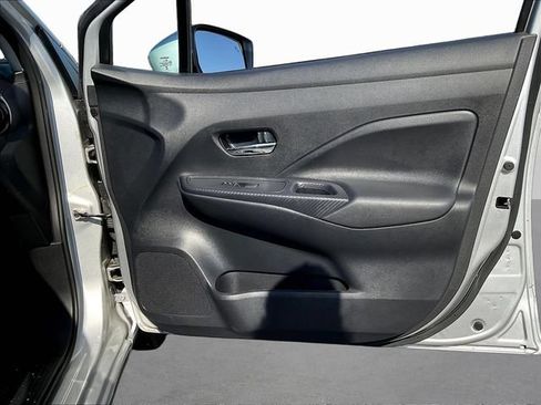 Used 2025 Nissan Versa SV FWD image 27