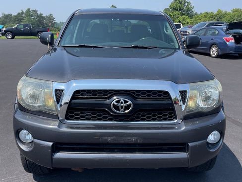 Used 2011 Toyota Tacoma 4x4 Double Cab w/ TRD Off-Road Pkg image 8