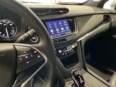 Certified 2025 Cadillac XT5 Premium Luxury image 19
