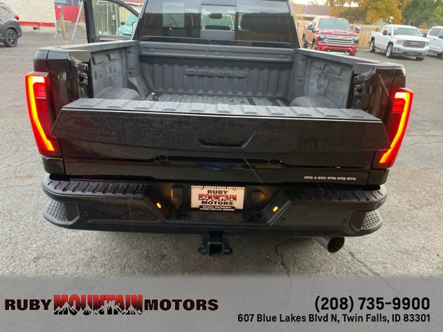 Used 2024 GMC Sierra 2500 Denali w/ Denali Reserve Package AWD/4WD image 25