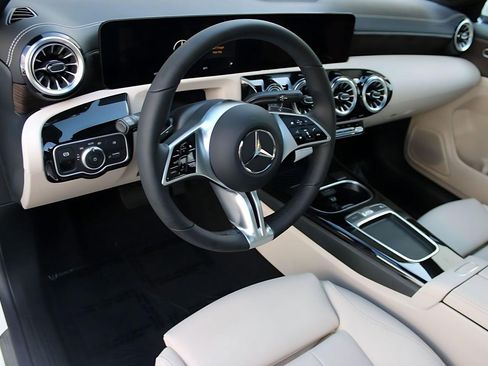New 2026 Mercedes-Benz CLA 250 image 4