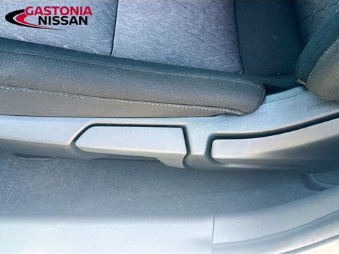 Used 2026 Nissan Sentra SV w/ SV Convenience Package FWD image 25