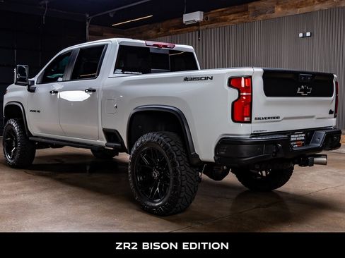 Used 2025 Chevrolet Silverado 2500 ZR2 w/ ZR2 Bison Edition AWD/4WD image 7