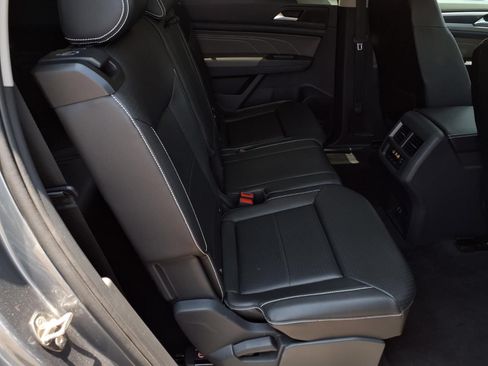 Certified 2023 Volkswagen Atlas SEL R-Line AWD/4WD image 25