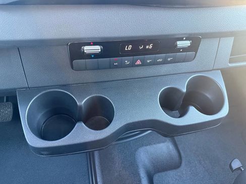 Used 2019 Mercedes-Benz Sprinter 170 image 44
