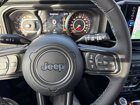 New 2026 Jeep Wrangler Unlimited Rubicon AWD/4WD image 20