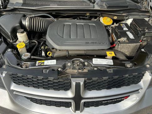Used 2019 Dodge Grand Caravan GT image 8
