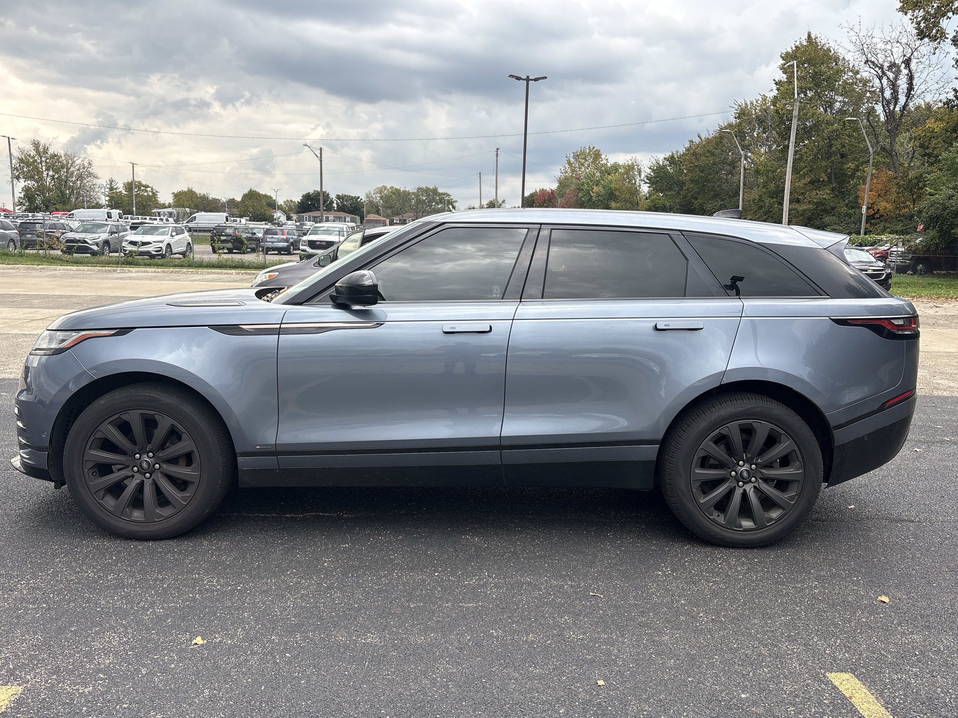 Used 2019 Land Rover Range Rover Velar R-Dynamic SE AWD/4WD image 1