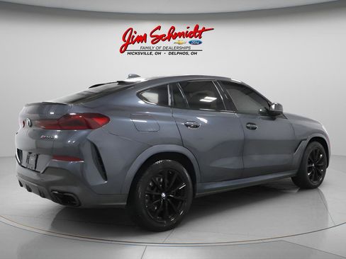 Used 2021 BMW X6 M50i w/ Premium Package AWD/4WD image 5