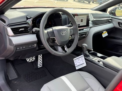 New 2026 Toyota Camry SE image 9