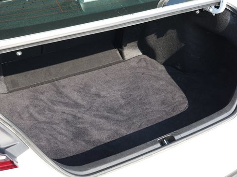 Used 2025 Toyota Camry LE FWD image 32