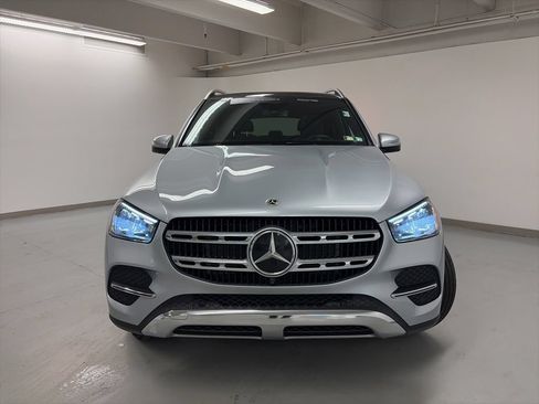 Certified 2025 Mercedes-Benz GLE 450 4MATIC image 4