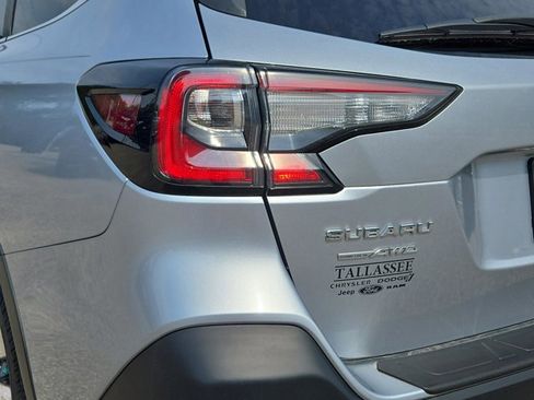 Used 2021 Subaru Outback Premium image 9