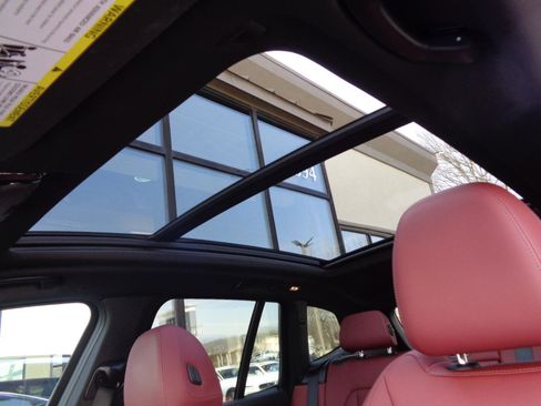 Used 2024 BMW X3 xDrive30i image 16