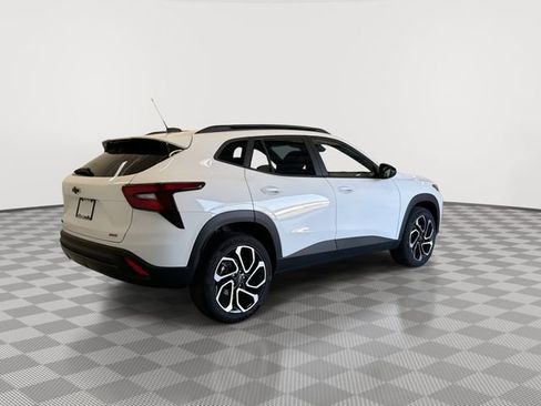 New 2026 Chevrolet Trax RS w/ Sunroof Package image 15