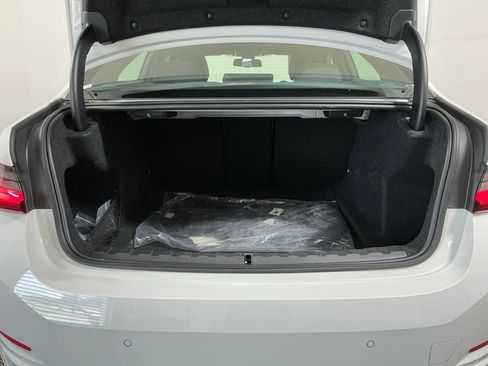 Certified 2025 BMW 330i Sedan w/ Premium Package RWD image 29