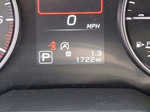 Used 2025 Subaru Outback Premium image 21