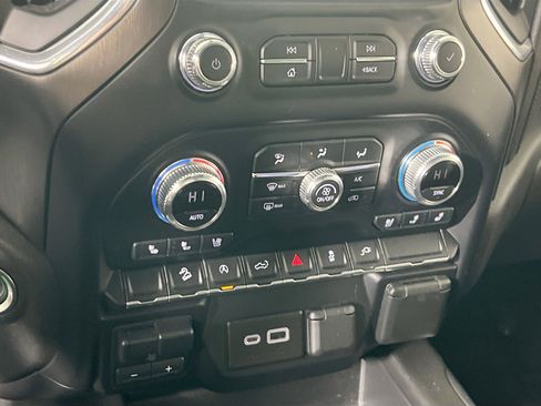 Used 2021 GMC Sierra 1500 AT4 image 15