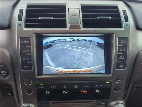 Used 2013 Lexus GX 460 image 18