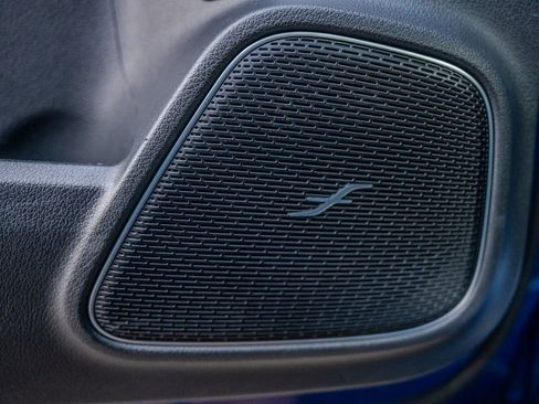 Used 2024 Mercedes-Benz GLB 250 4MATIC image 17